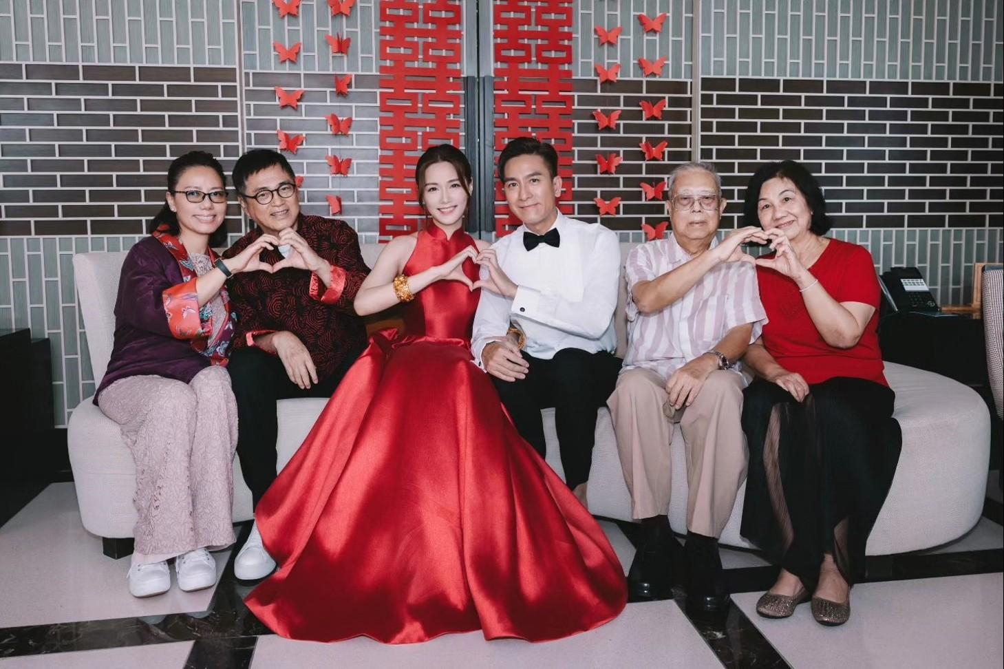 馬國明受到父親(右二)影響,曾於哥倫比亞大學修讀機械工程學士。