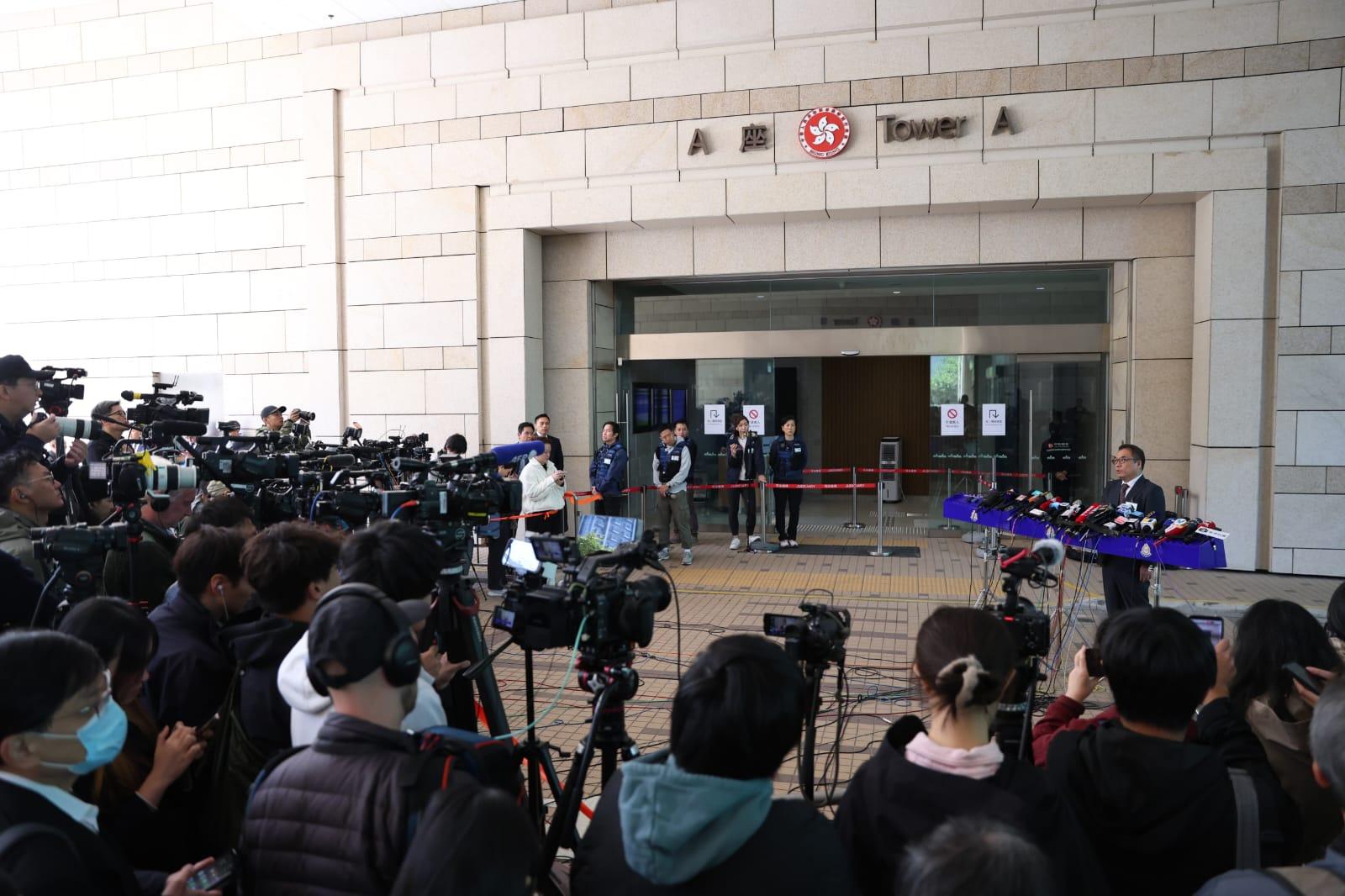 壹傳媒創辦人黎智英串謀勾結外國勢力等3項控罪,罪名成立。警務處國家安全處總警司李桂華在庭外回應傳媒提問時表示歡迎裁決。