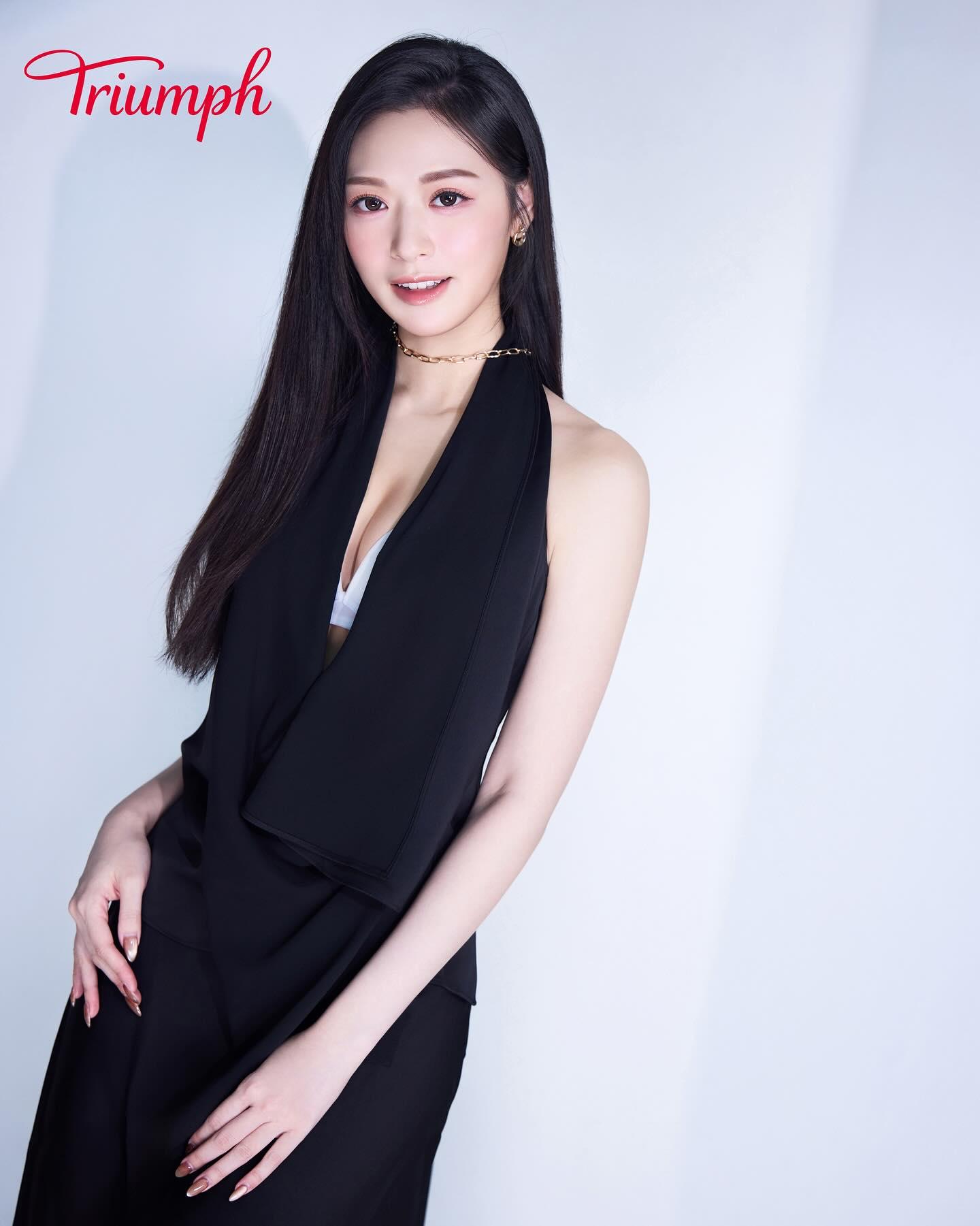 馮盈盈為內衣品牌擔任model,上圍非常有睇頭。