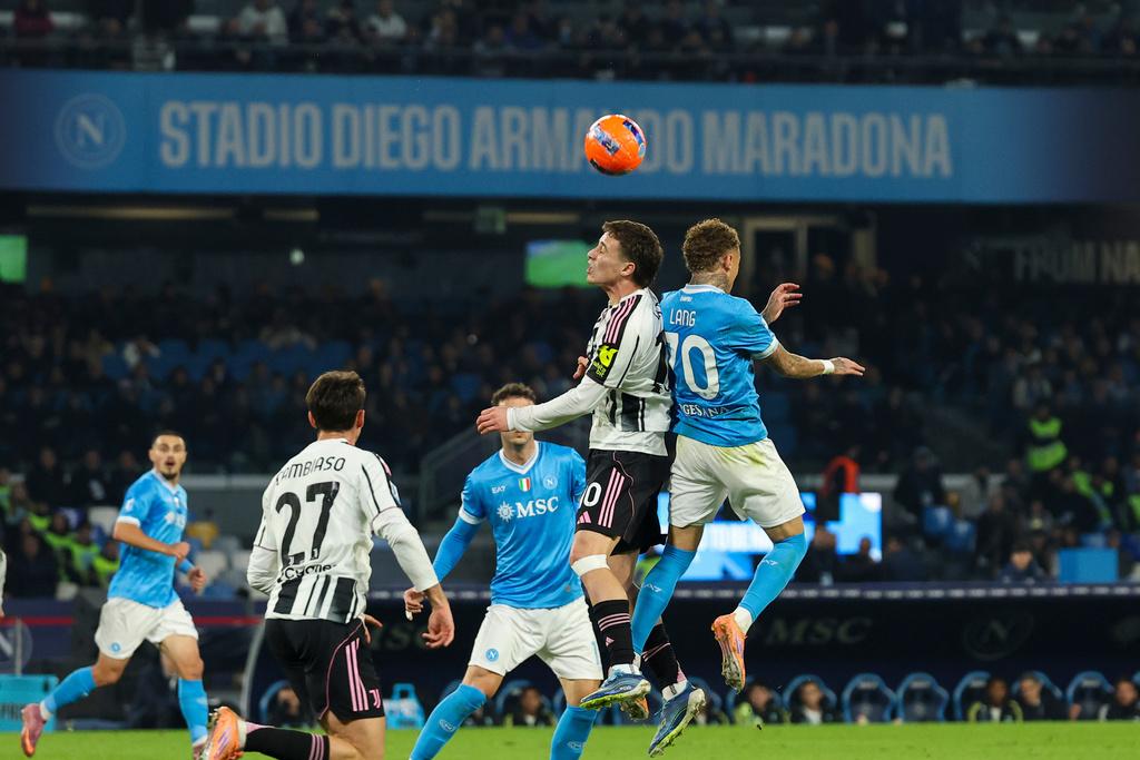 拿玻里2:1贏祖雲達斯。(美聯社)