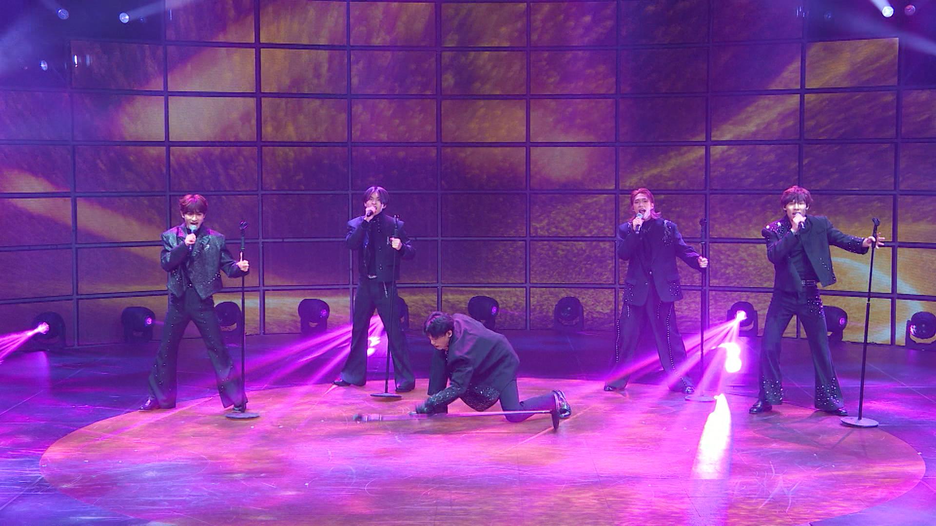 Ian Hannz演出發生跌Mic Stand失誤。