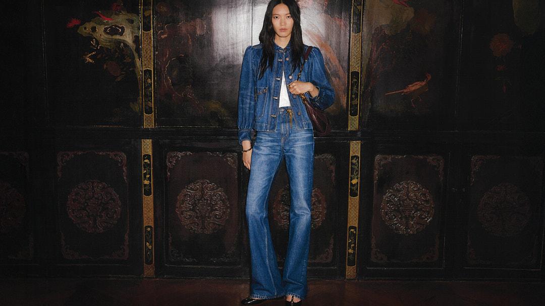 高領牛仔褸 $17,700 高腰喇叭牛仔褲 $10,400