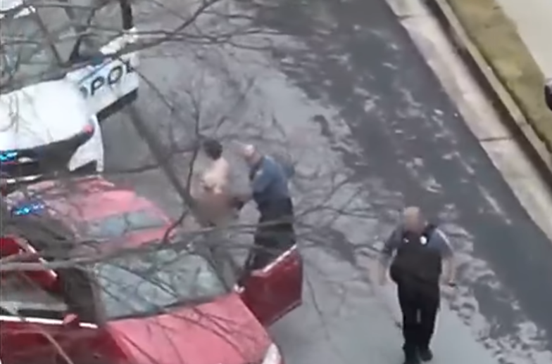 裸體偷車賊身上僅圍枱布 遭警追捕一絲不掛落網(有片)