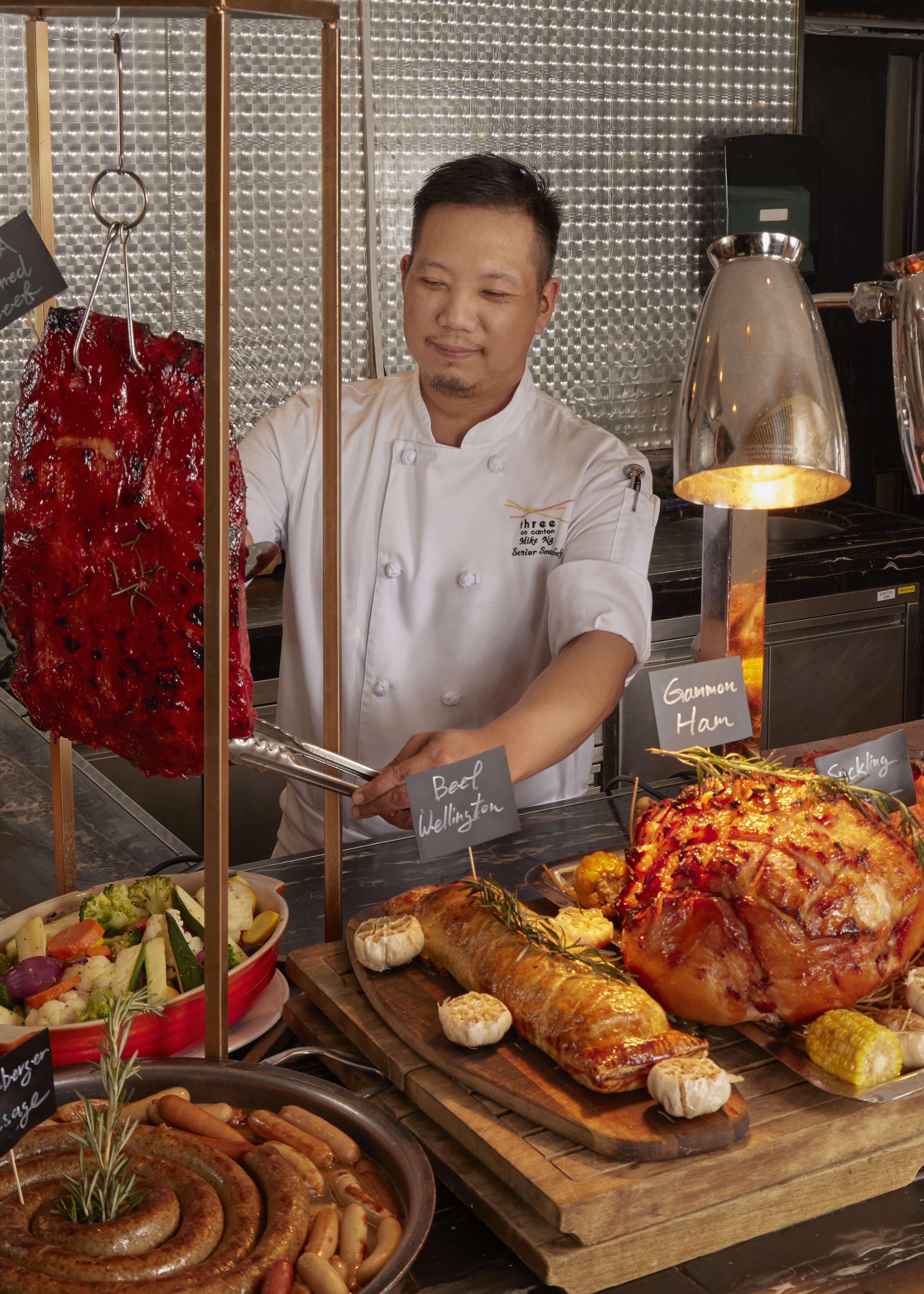 Three on Canton平日自助午餐(兩位):HK$418(原價 HK$836);平日自助晚餐(兩位):HK$748(原價 HK$1,496)