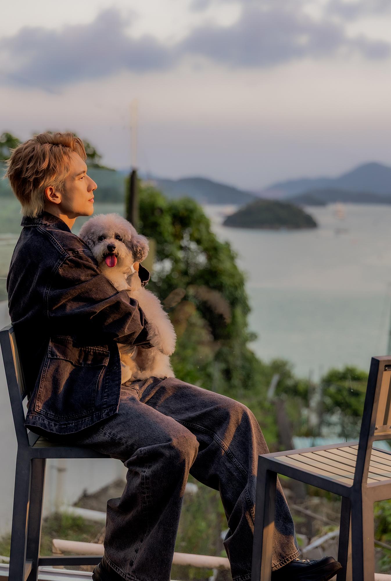 Kenny希望將這首歌送給所有有養寵物,或已經失去寵物的朋友。