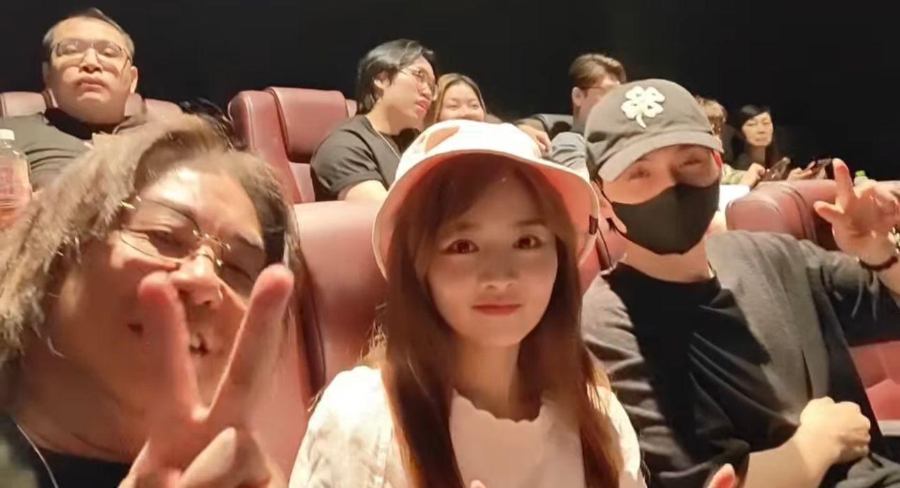 林敏驄在去年在社交網上載影片,當時坐在他旁邊的Yuki與Kris拍拖斷正!