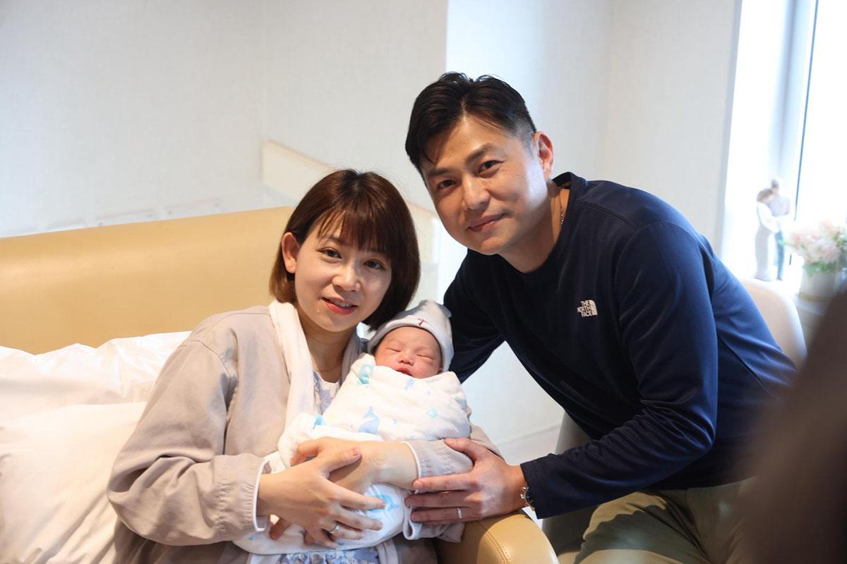 何生何太的兒子成為今年「搶閘」出生的元旦嬰兒。
