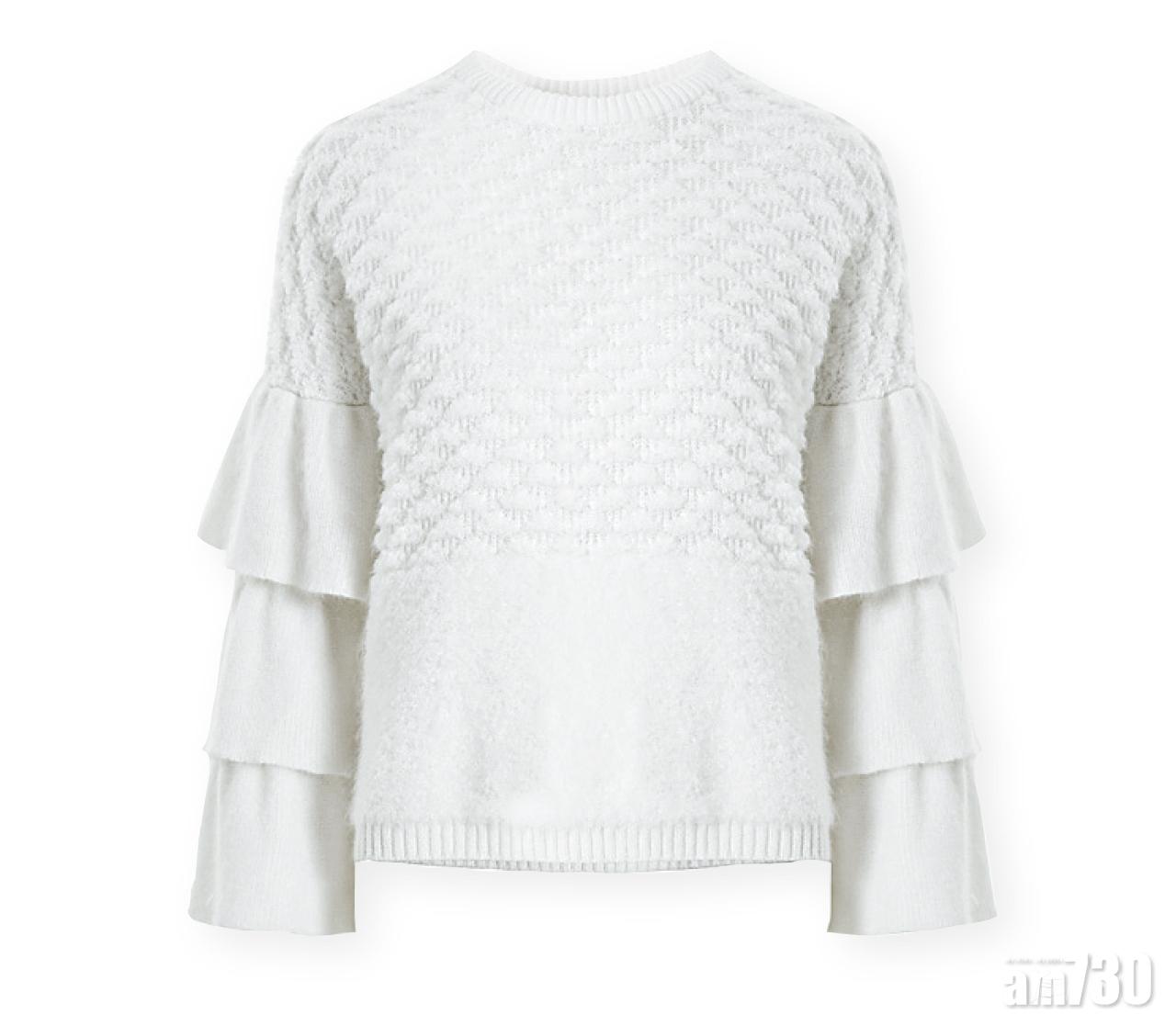 White knit top with ruffles sleeves,重點就在袖子裡。$3,260