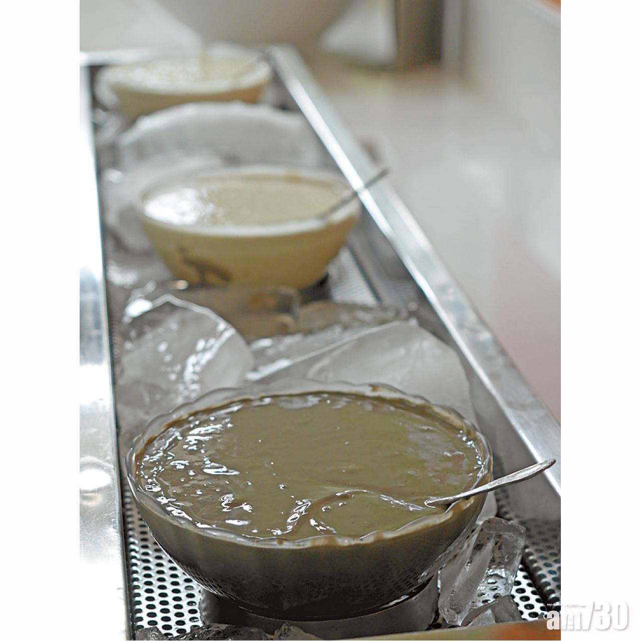 泥漿面膜專區,提供礦泥、蘋果和綠豆3款溫泉泥供住客任敷。