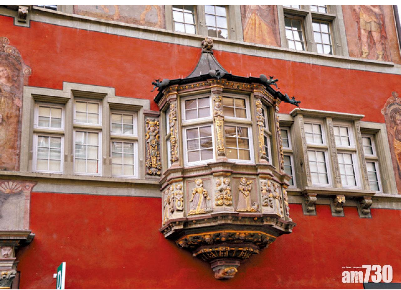 窗台愈靚屋主愈有面。