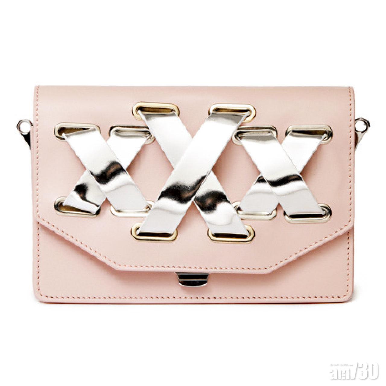粉紅綴銀色皮革triple X clutch by Salar $4,499(A)