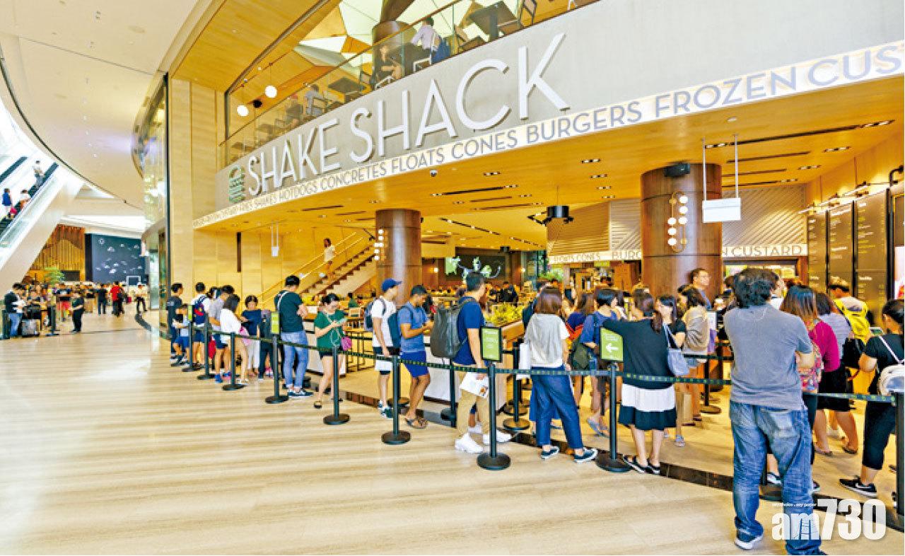 在香港超人氣的Shake Shack,來到星耀樟宜亦掀起人龍熱潮。