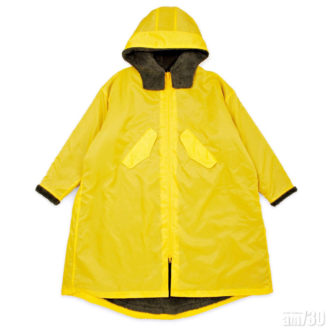 黑色尼龍毛絨內裡連帽long coat $9,599(B)