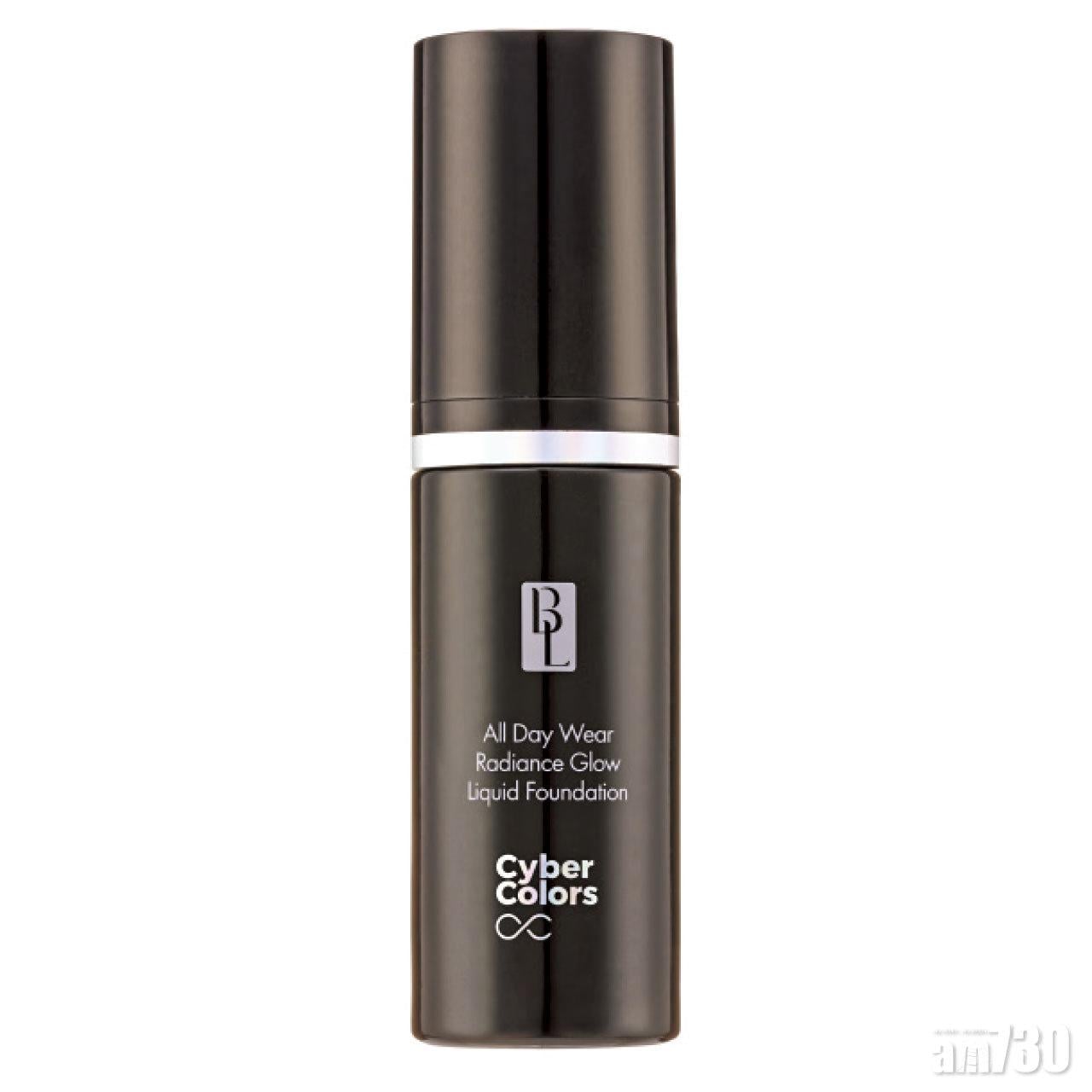亮光持妝粉底液SPF50+PA++++ $320 (a)
不含paraben防腐劑、礦物油、酒精和香料,提供亮澤、輕盈、遮瑕等多重功效,塗上後感覺毫無負擔,能改善膚色均勻剔透,全日保持自然光亮感。