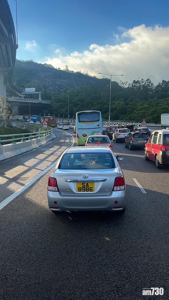 屯門公路交通擠塞。(屯門公路塞車關注組FB)