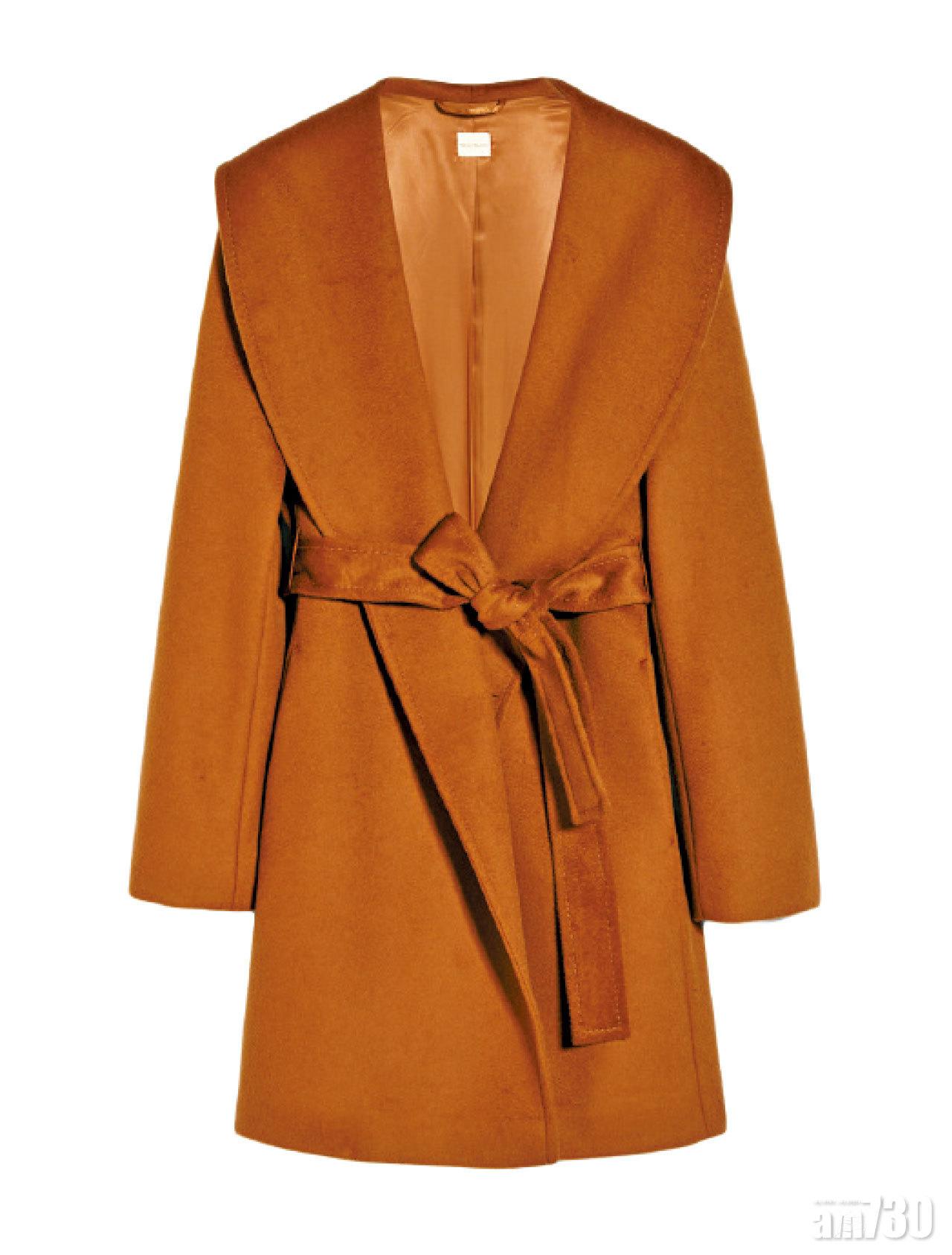 紅色呢絨束腰long coat $5,480(E)