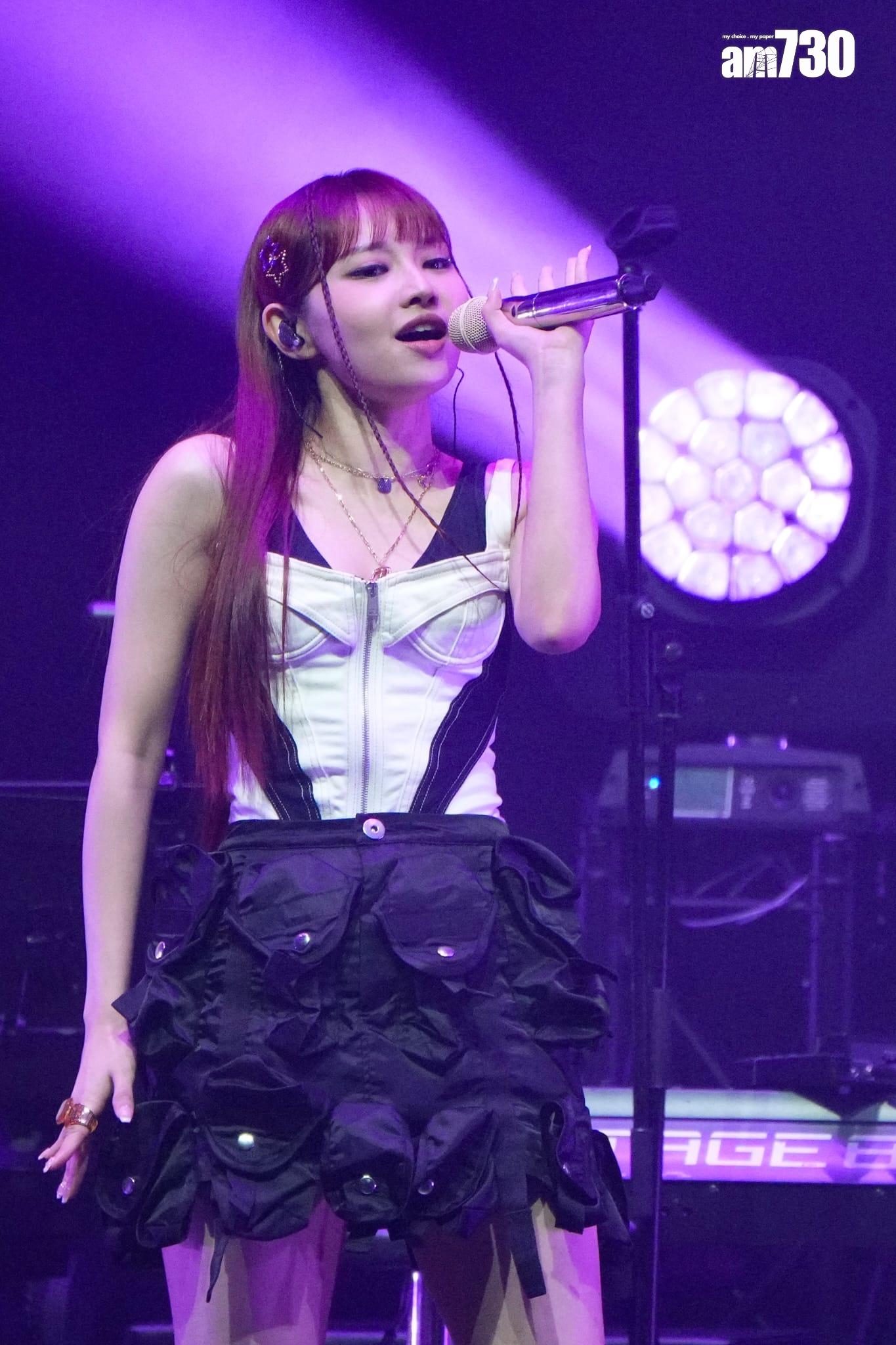 Day@COLLAR在《Noting to Prove》演唱會單拖演出,又跳又唱,十分落力。(李睿哲攝)