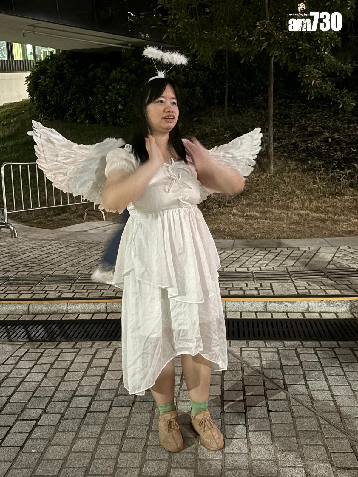 薛影儀化身為Angel在西九出沒。