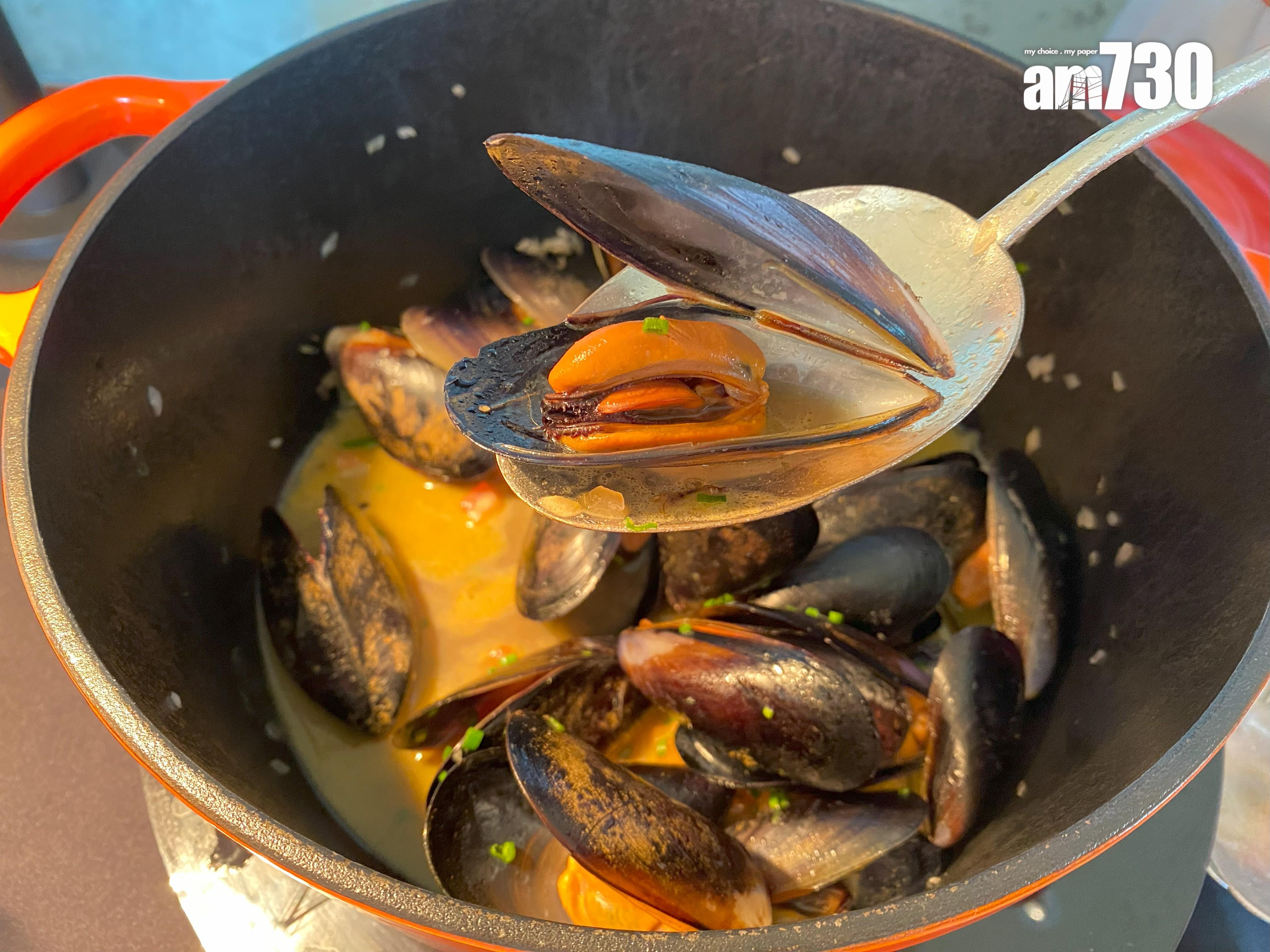 忌廉煮藍青口嫩滑。