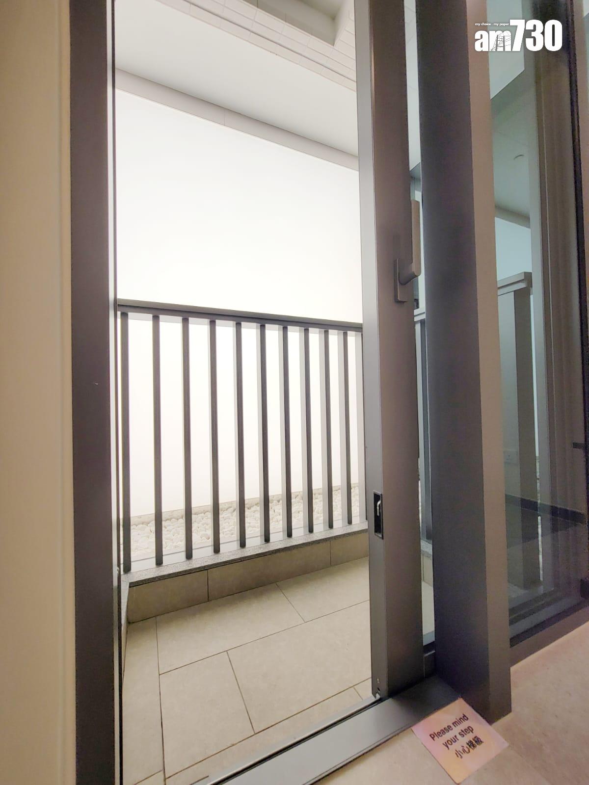 NOVO LAND示範單位|402呎及456呎無改動兩房 收納式摺疊餐桌滿足不同空間需求 (多圖有片)|屯門新盤