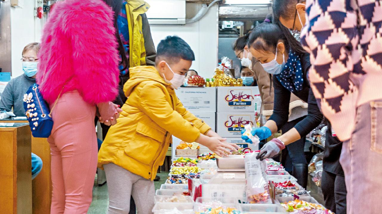 送牛迎虎 市民同願 開心過年