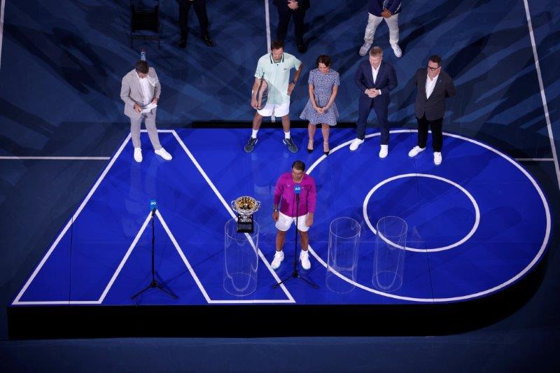 拿度以盤數3比2反勝麥維迪夫奪澳網，贏得第21項大滿貫錦標創歷史