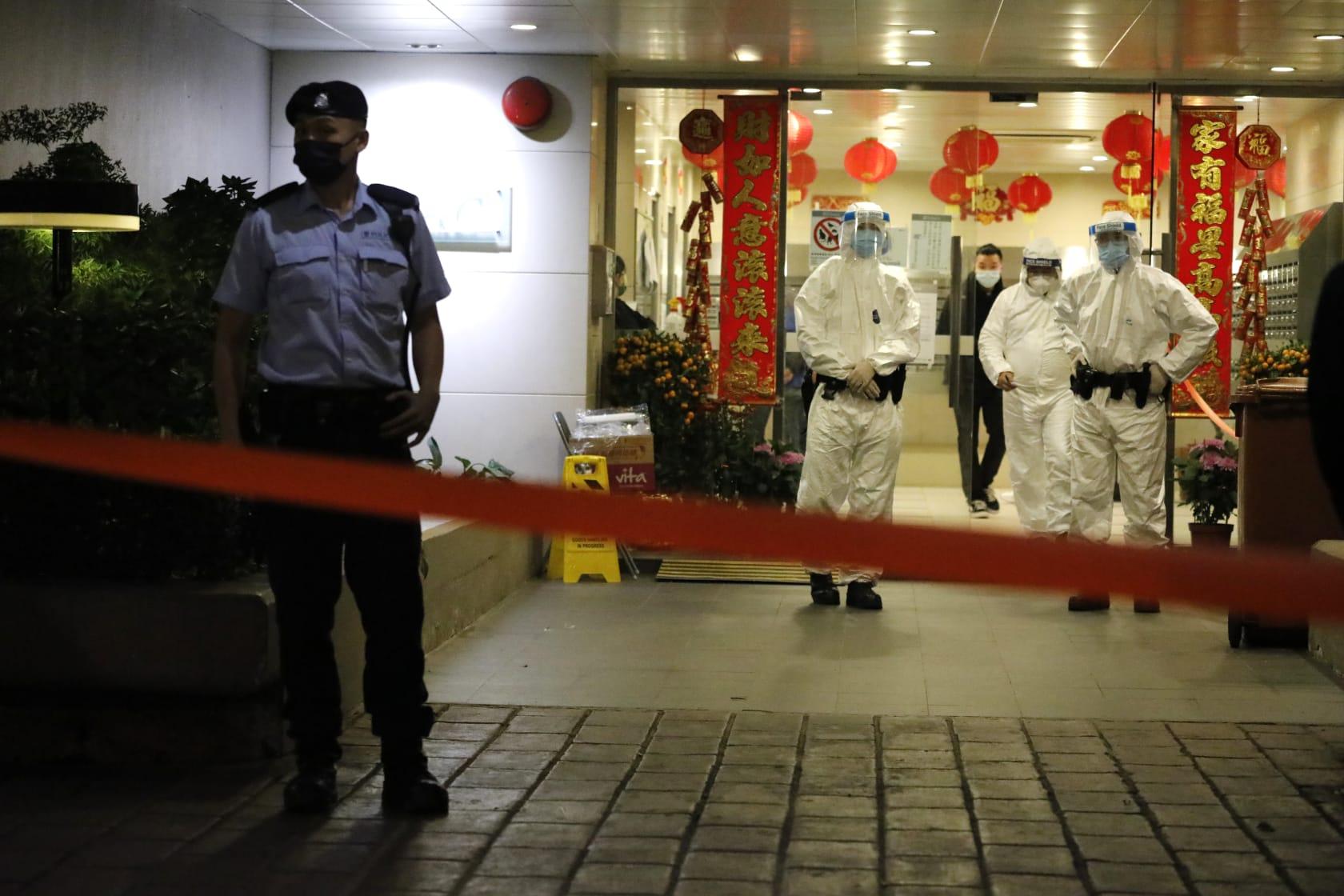 葵涌新葵芳花園C座晚上8時半起被圍封。(林俊源攝)