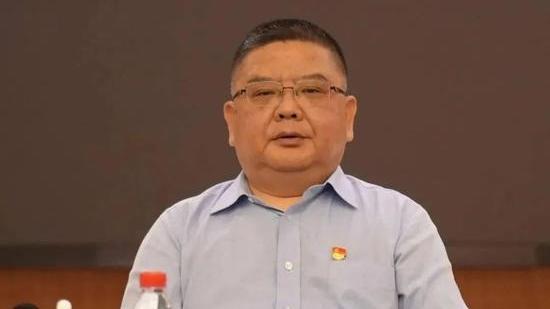 甘榮坤被指長期沉迷賭博，以案謀錢，大搞權錢交易。(互聯網)