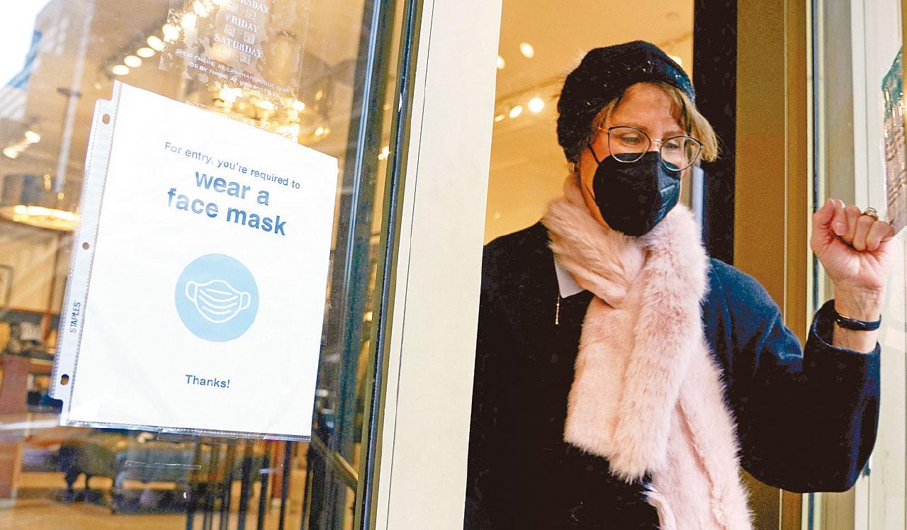 疫情放緩 美國每日確診降44% 紐約州室內毋須戴口罩