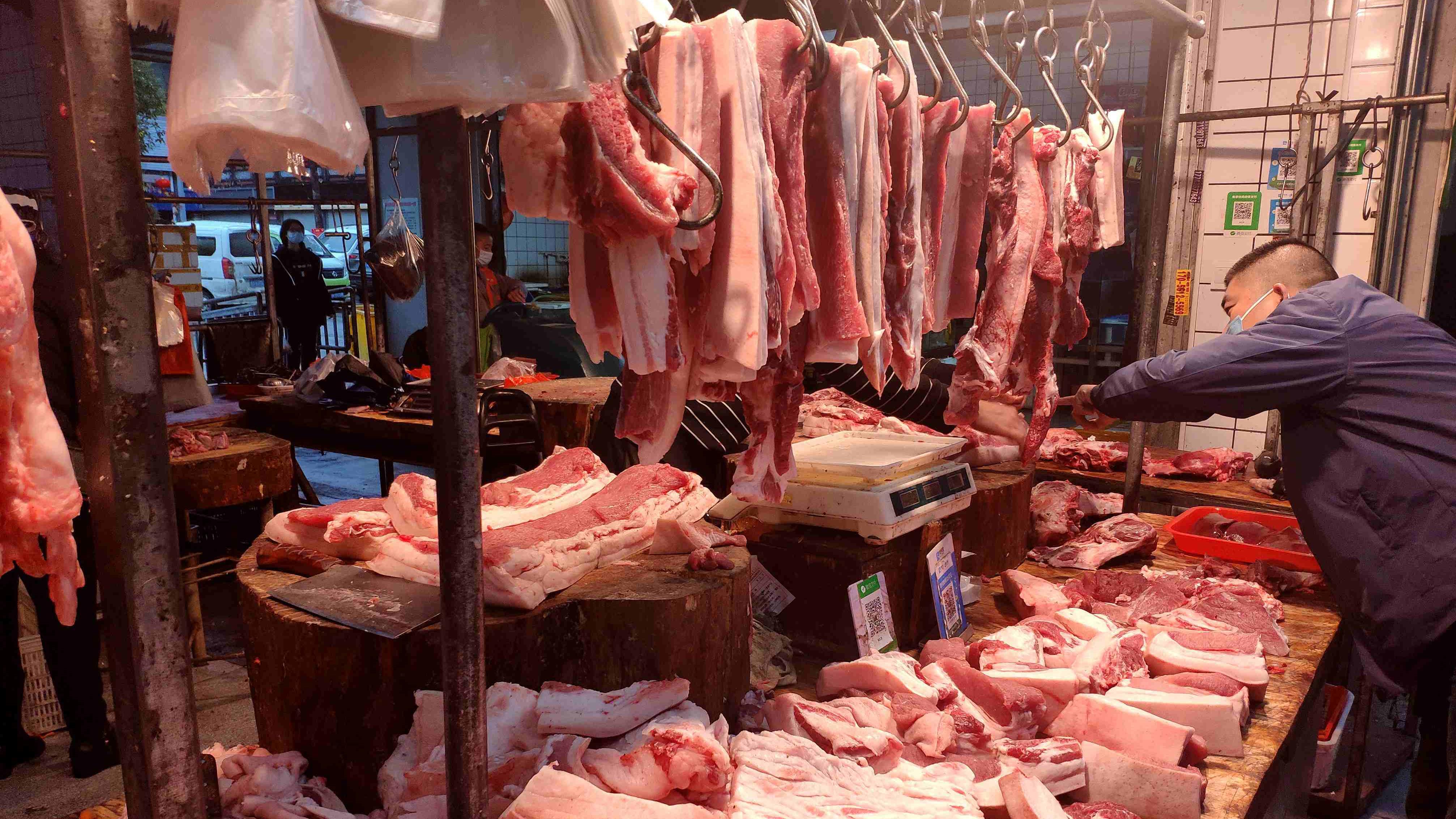 內地生豬價格持續下跌。(資料圖片)