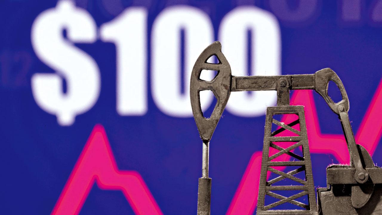 商品抬頭｜恒指跑輸亞洲 油金破位 烏戰火炸散環球市場