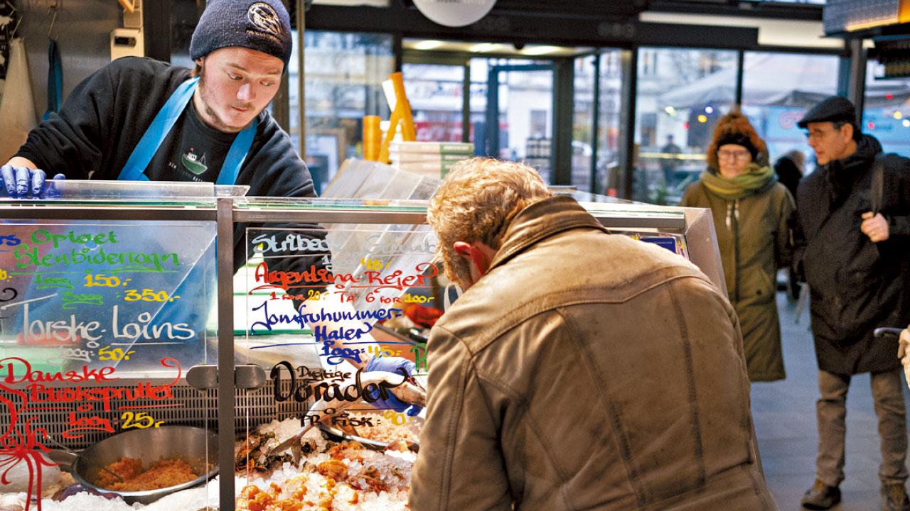 防疫退場｜旅客毋須持陰性檢測 挪威解禁毋須戴口罩不隔離