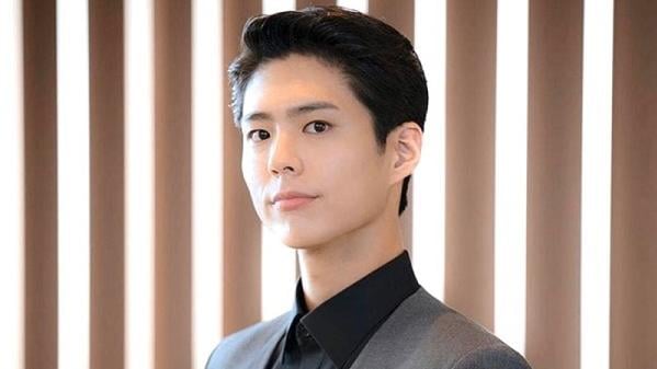 朴寶劍申請假期提早退伍