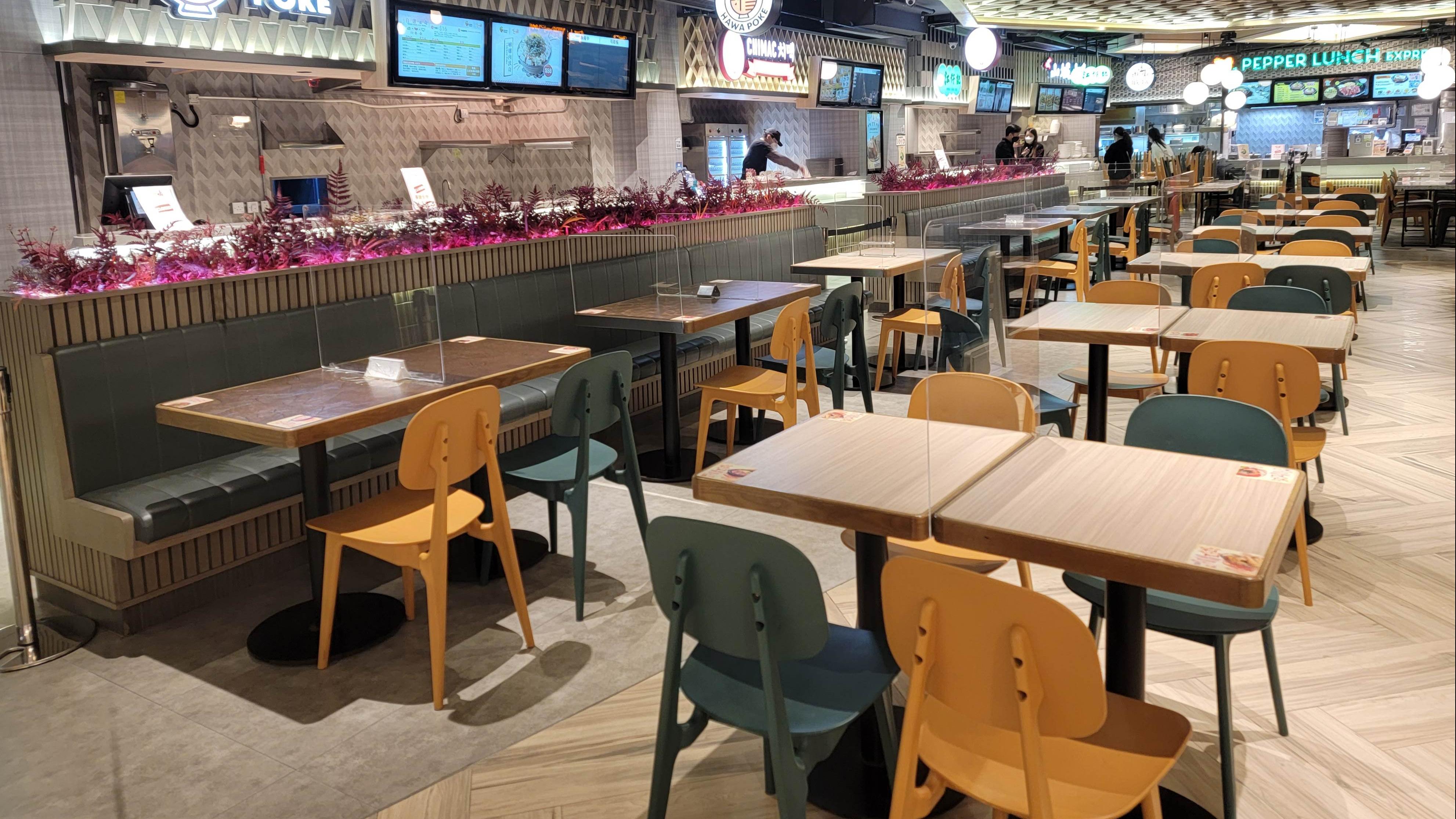 港府放寬防疫限制包括堂食時間　本地餐飲股急彈