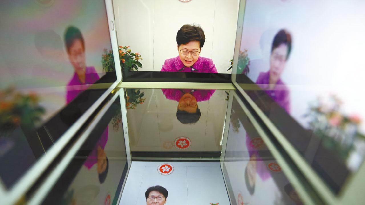 林鄭預告全民強檢或在疫情末段 抗疫不躺平不博懵