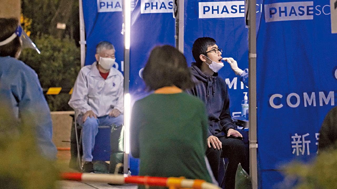 網上驚聞五百蚊借確診者口水 申報快測170人陽轉陰 1人交警跟進