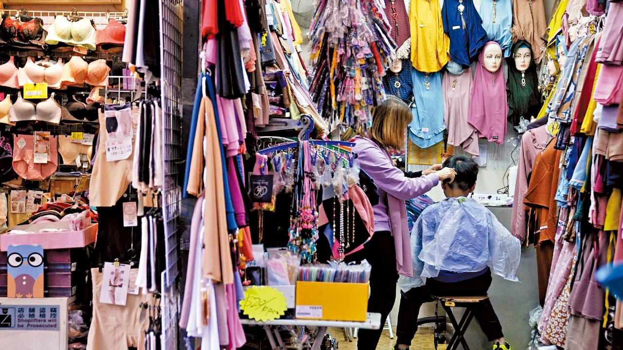 髮型屋今午夜後可重開 記緊遵守疫苗通行掃安心