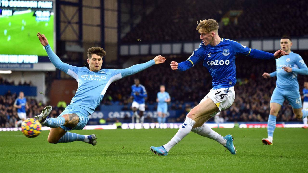 愛華頓鬥波利咸勢入8強