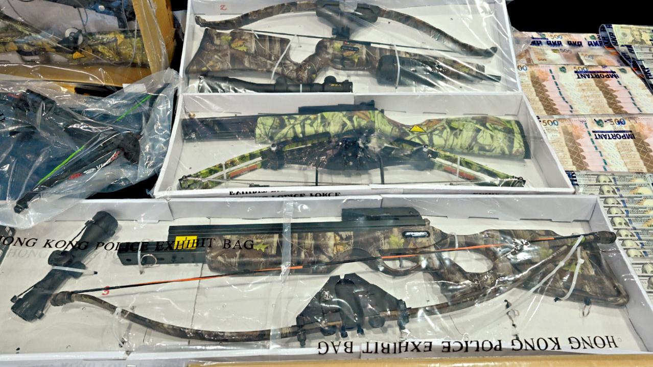 或違國安｜警破港獨武裝力量「黑武士軍團」 男格鬥教練女助理提堂