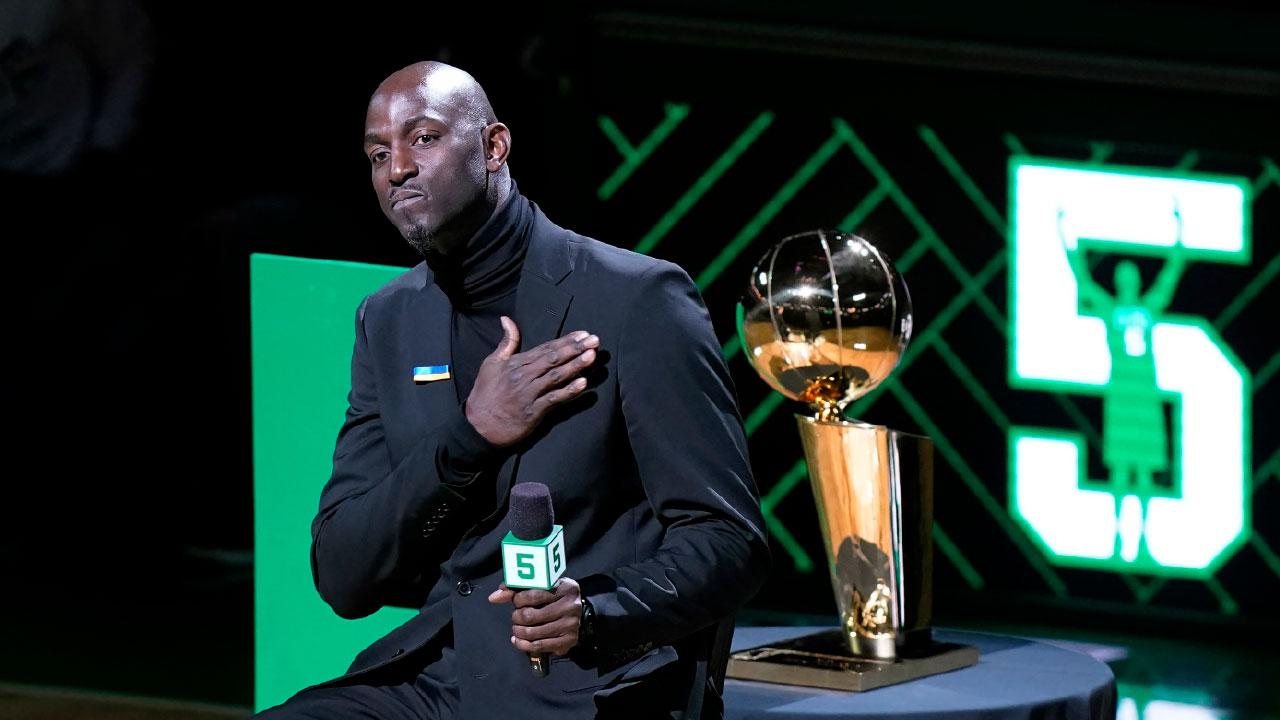 綠軍高掛加納特5號球衣