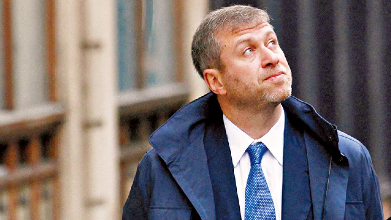 阿巴莫域治入主車路士19年，建造一支世界級球會。