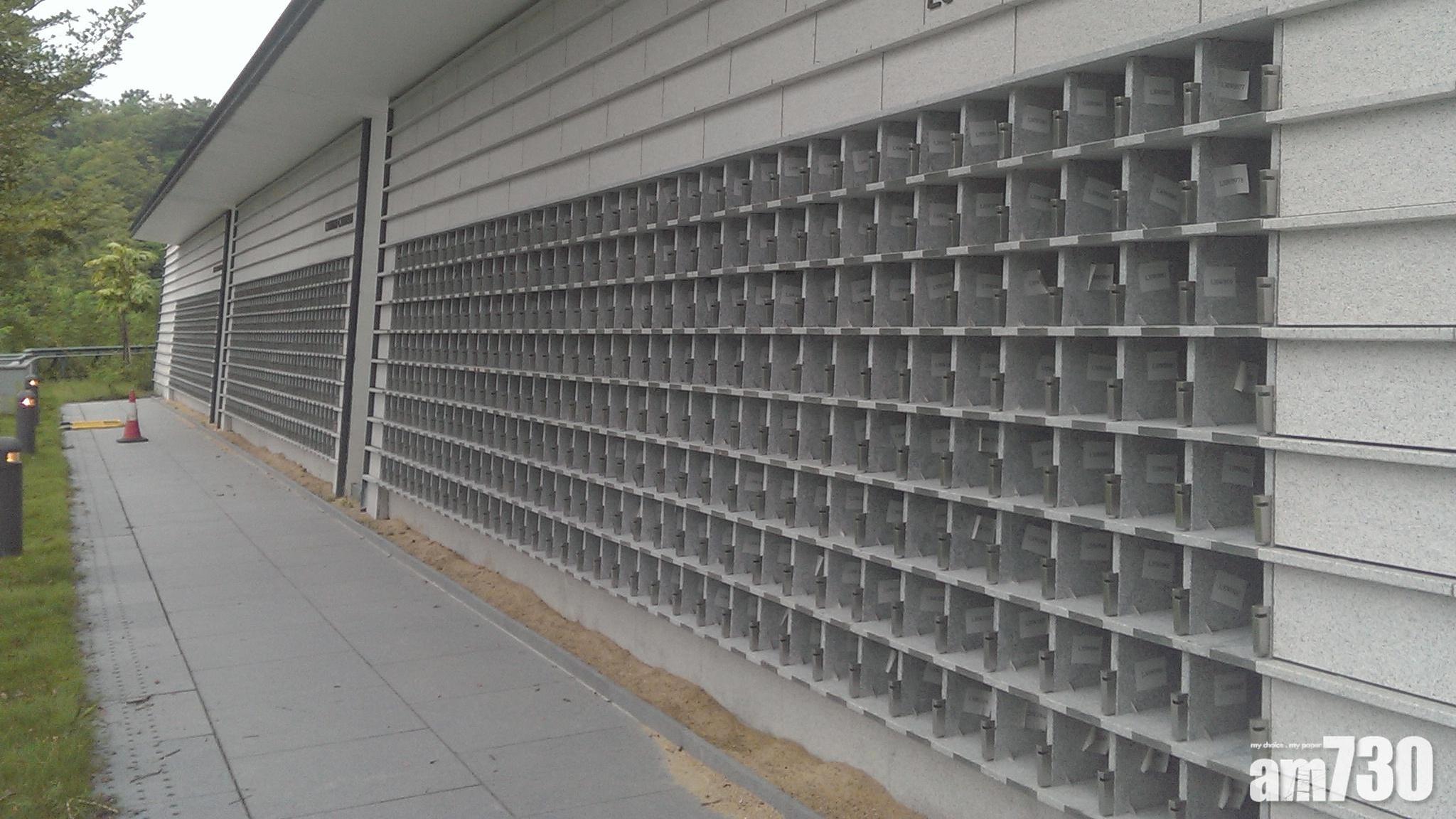 本港龕位供不應求，即使轉向私營及境外龕位市場亦須注意。(資料圖片)