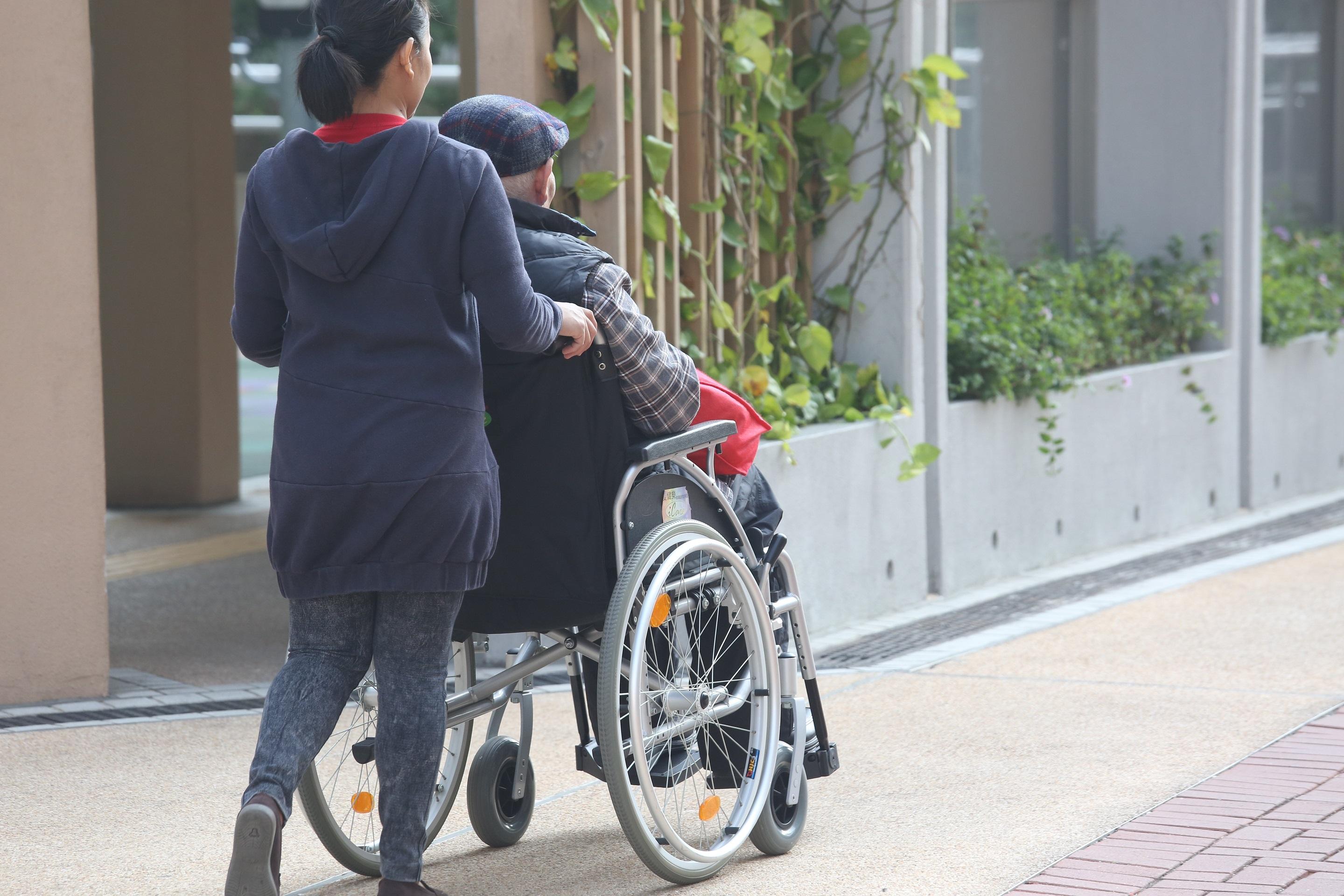 長者百年歸老 繼承物業