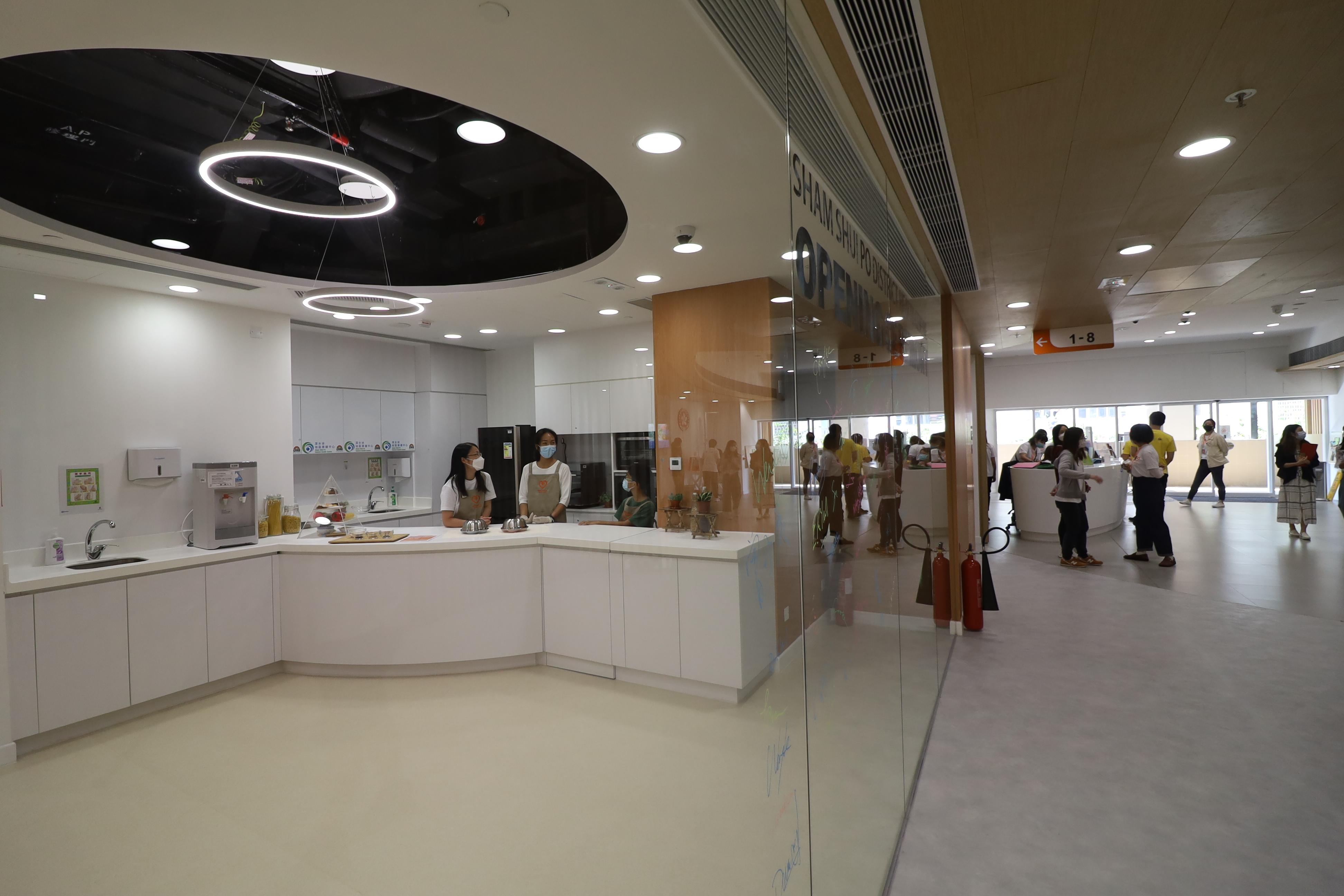 深水埗地區康健中心。(資料圖片／鍾式明攝)