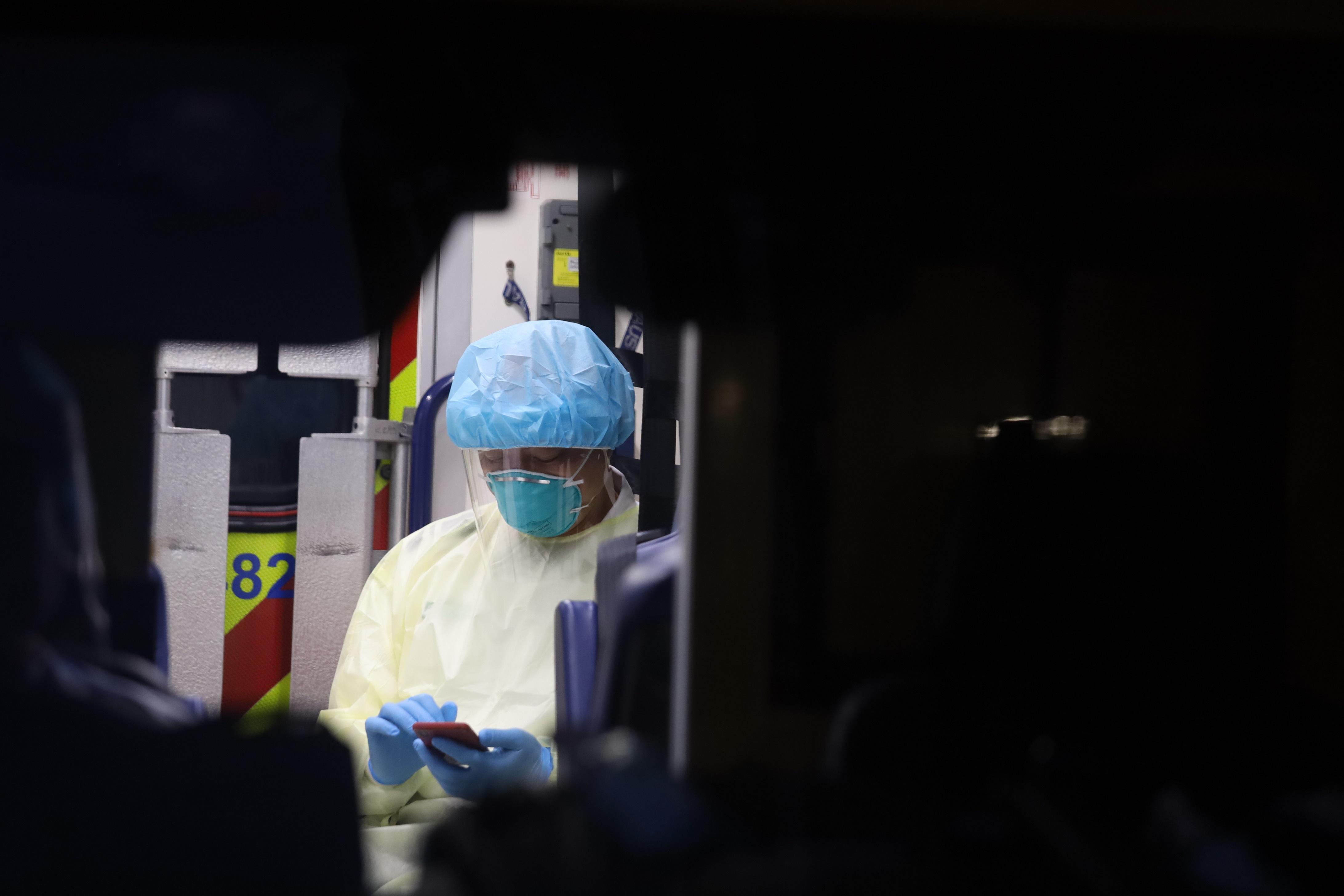 公立醫院人手和床位緊張。(資料圖片／鍾式明攝)