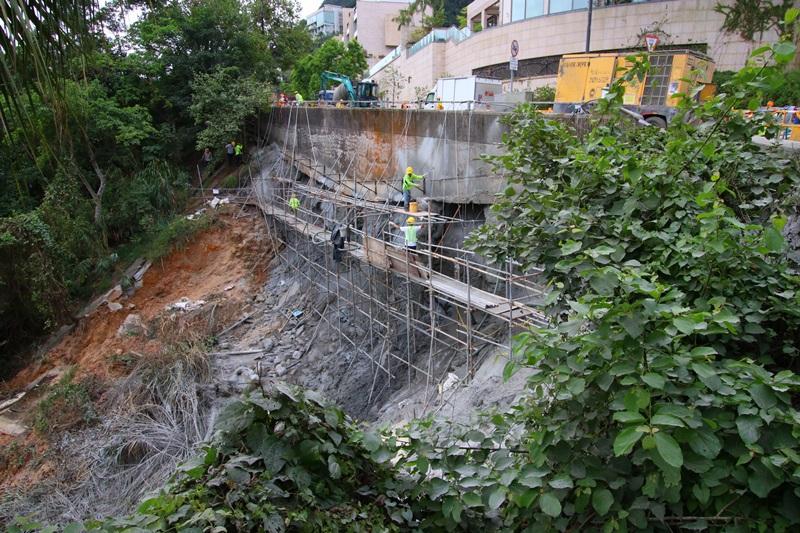 土力工程處去年接獲145宗山泥傾瀉報告