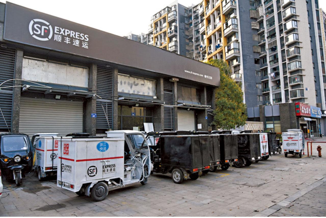 順豐杭州中轉場49員工中招 上海停長途巴 大學準封閉