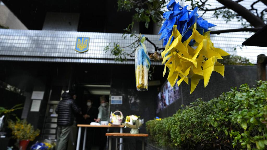 日本或將以政府專機接載部分烏克蘭難民到日本。(美聯社)