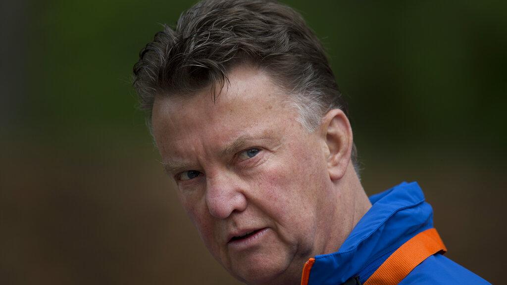 荷蘭主帥雲高爾批評，在卡塔爾舉行世界盃是荒謬的決定。(美聯社)