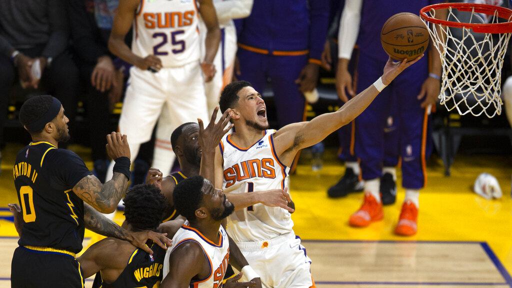 迪雲布克攻入22分，帶領太陽取得今季第62勝。(美聯社)